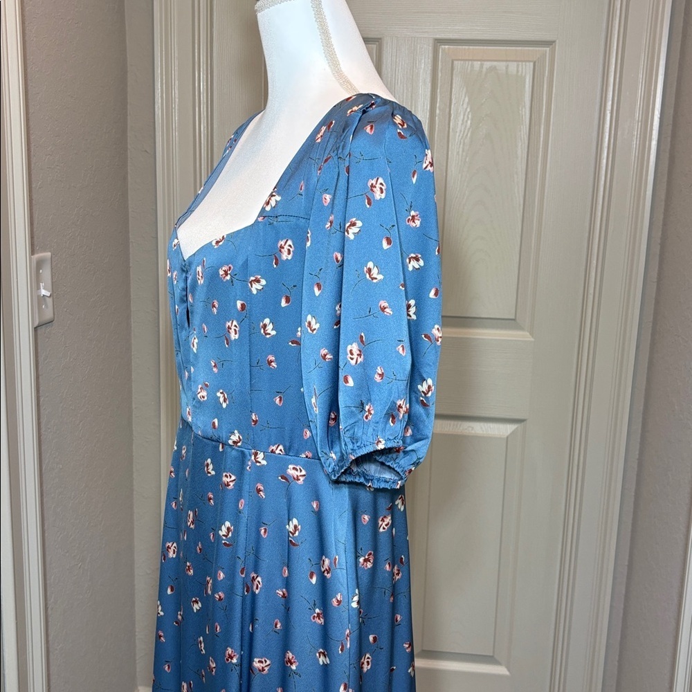Lulus Gorgeous Days Blue Floral Satin Puff Sleeve Midi
Dress NWT Size XL - Picture 6 of 11